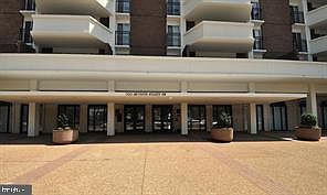 1st image of 700 7th St SW APT 432