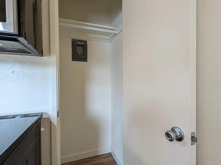 2109 Kala Bagai Way — Photo 17