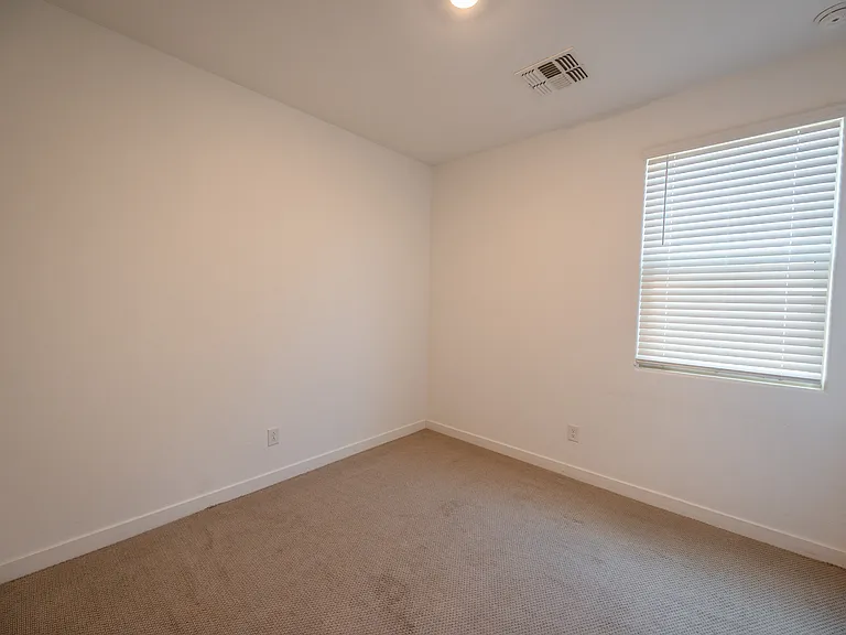 6910 S 12th Pl — Photo 19