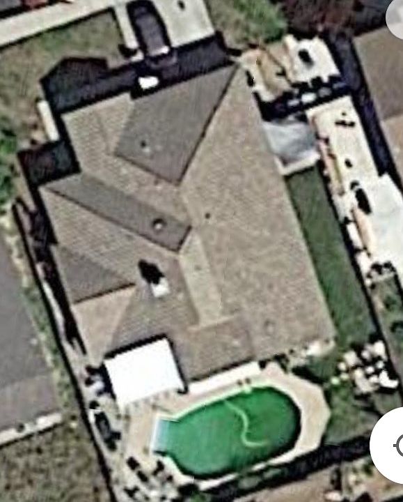 2nd image of 258 Stillwater Dr