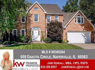 958 Dakota Cir, Naperville, IL