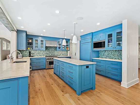 3rd image of 9 Woodland Way
