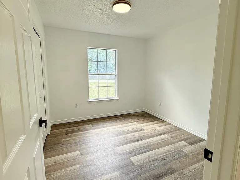 3042 Tiffany Ln — Photo 15