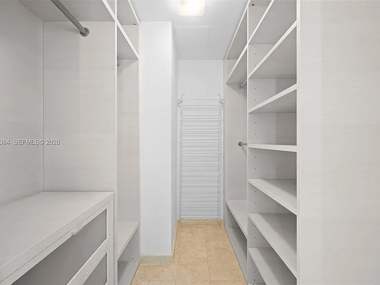 68 SE 6th St #910 — Photo 18
