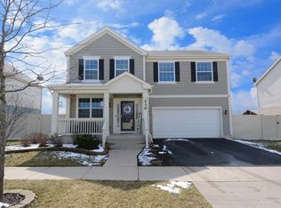 230 Middleton Ct, Elgin, IL 60124