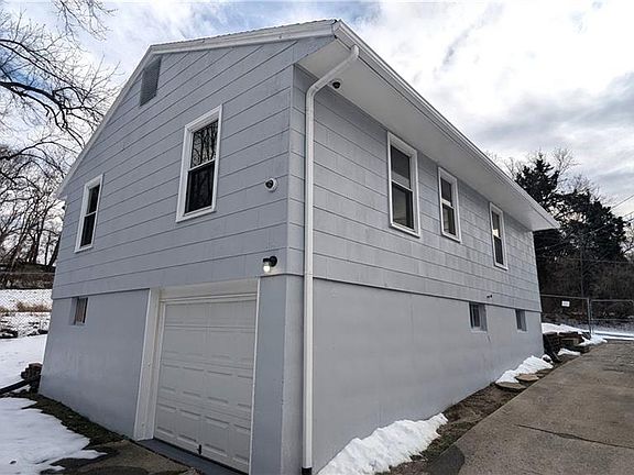 4th image of 3718 E 56th St