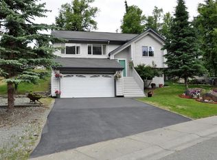 18603 Danny Dr, Eagle River, AK 99577