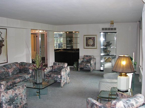 3rd image of 2703 Country Club Ter