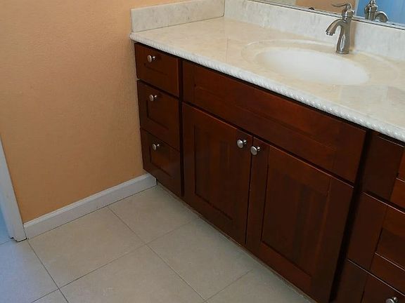 5th image of 1363 Crailford Ct #4
