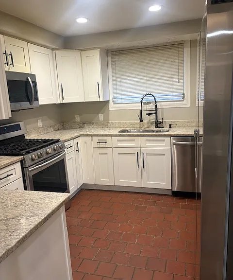 906 S Randolph St #2 — Photo 6