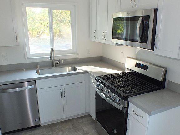 3rd image of 5283 Moddison Ave