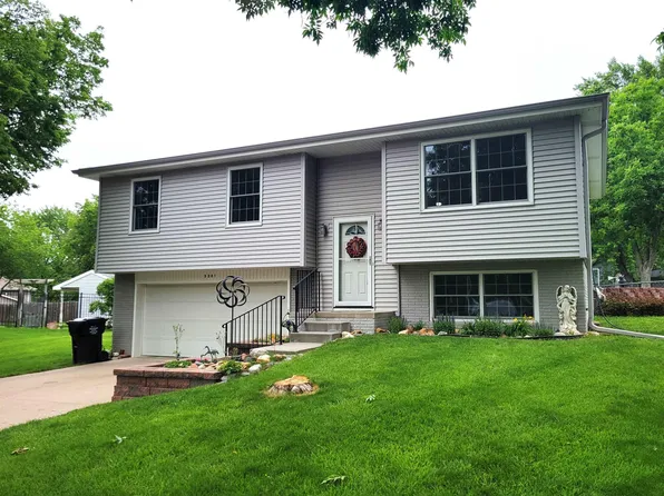 5201 Danbury Ct, Lincoln, NE 68512