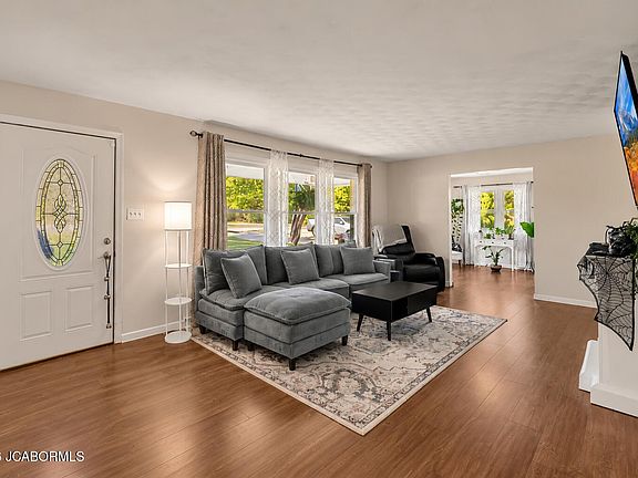 5th image of 3210 Cassidy Rd