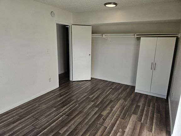 5th image of 2315 Windsor Dr #2315