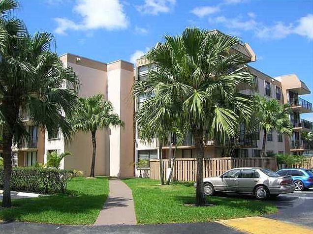 1st image of 13000 SW 92nd Ave APT B213