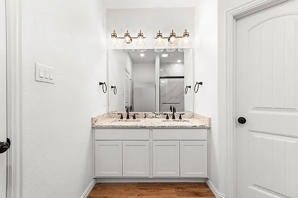 501 Wichita Trl — Photo 20
