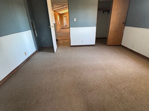 3rd image of 593 Ayers Rd