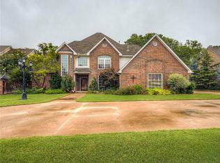 1420 Spring Creek Dr, Yukon, OK 73099