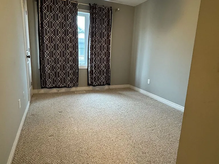 10 Waterview Dr — Photo 15