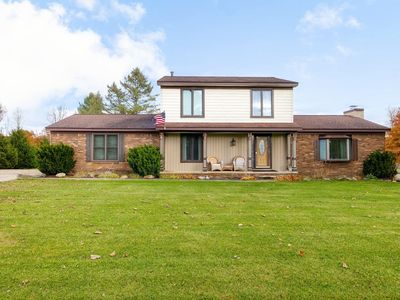2464 Willow Way Dr, Commerce Township, MI, 48382