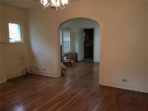 3rd image of 506 Blair Blvd