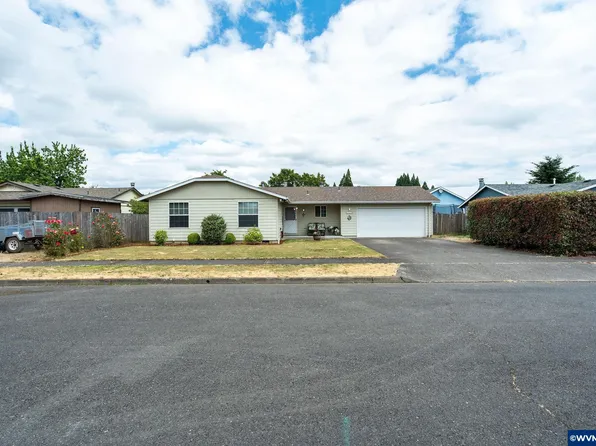 4775 Sienna Dr NE, Salem, OR 97301