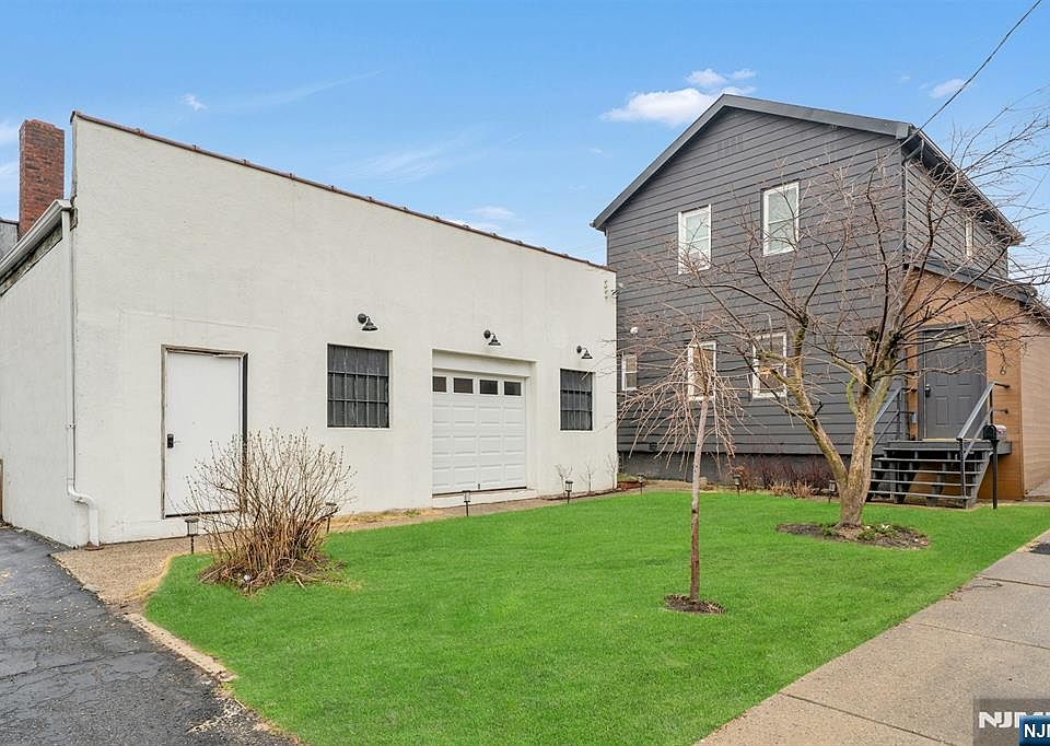 1st image of 316 Palisade Ave
