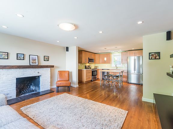 5th image of 44 White Avenue