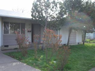 455 Pioneer Pkwy E, Springfield, OR 97477