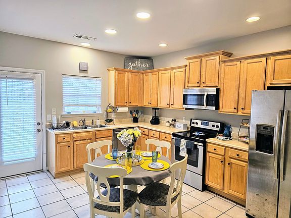 5th image of 1101 Downs Blvd APT 140