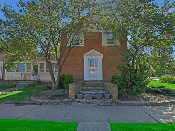 1603 Newcastle Ave, Westchester, IL 60154