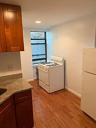 Rented by Dekom Inc.