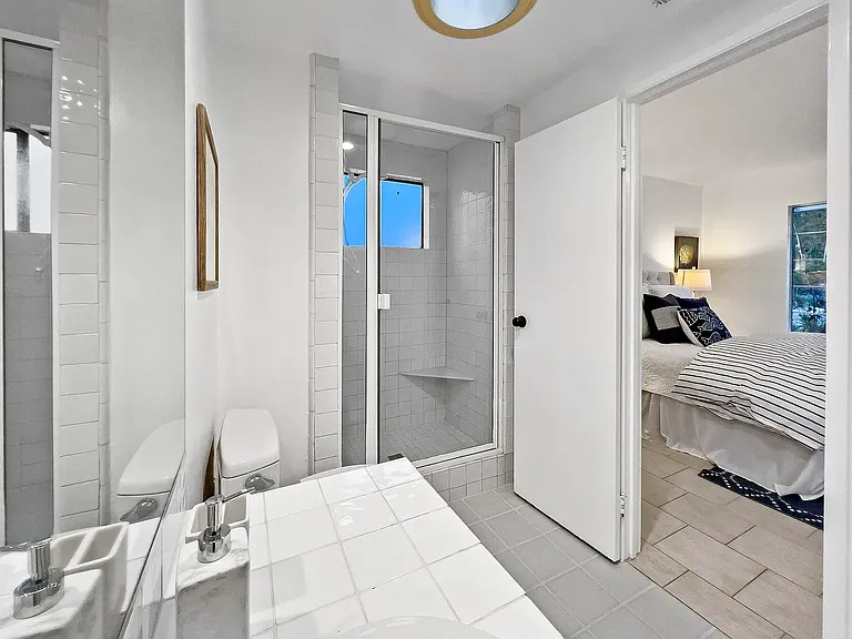 1455 Sterling Ave — Photo 7