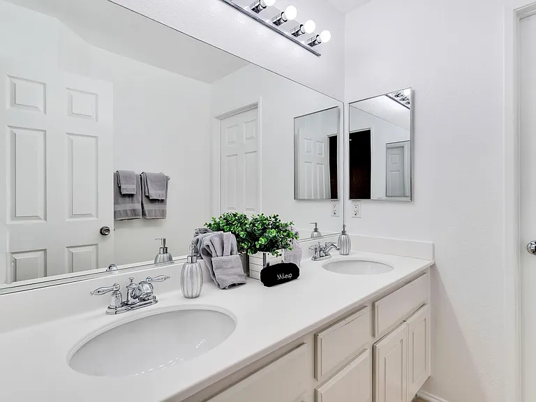 43073 Traccia Way — Photo 28