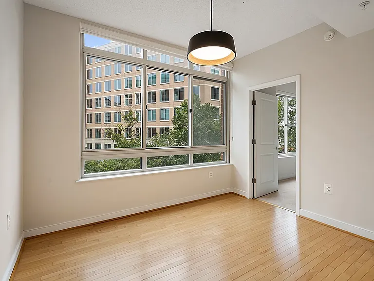 820 N Pollard St #311 — Photo 6