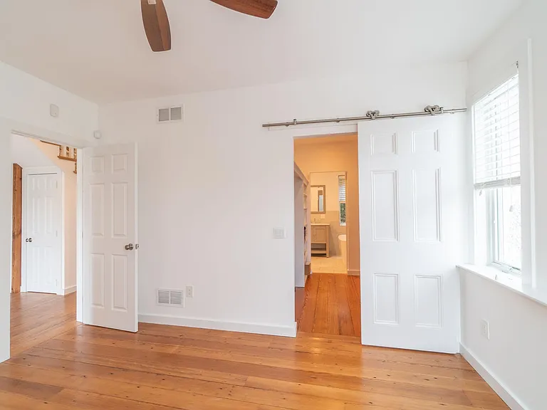 2519 Northwood Ave — Photo 8