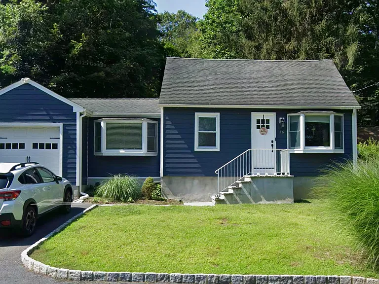 56 Manito Ave — Photo 1