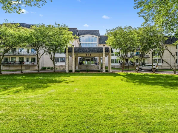 8750 Harrison Ave APT 409, Munster, IN 46321