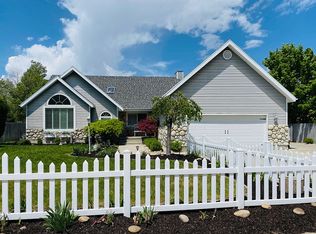 11872 S Nicklaus Rd, Sandy, UT 84092