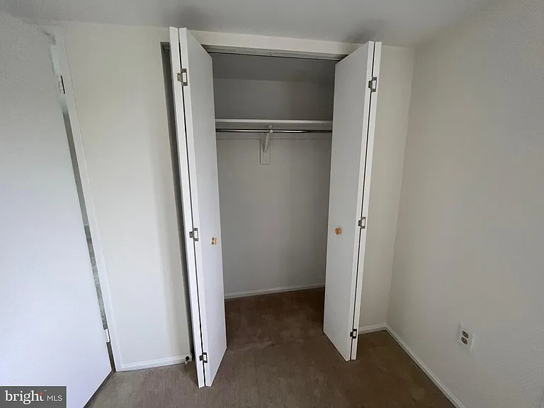 15100 Interlachen Dr #815 — Photo 15