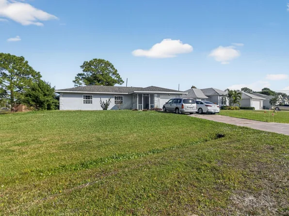 1097 SW Majorca Avenue, Port St Lucie, FL 34953