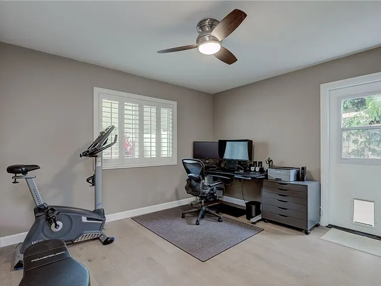 2521 Voorhees Ave #1 — Photo 4