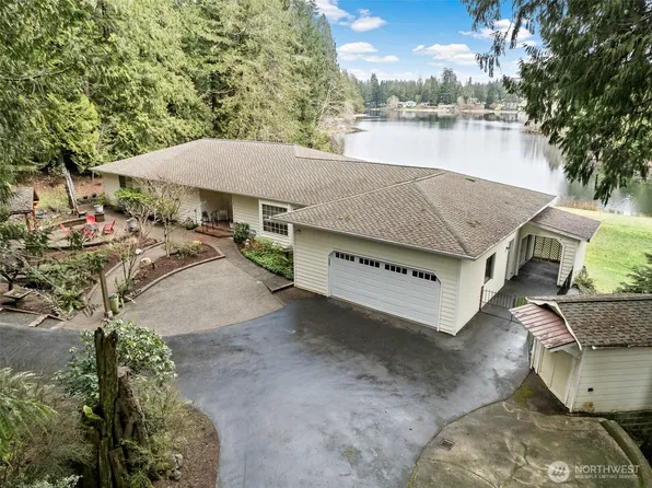 40 E Westlake Drive N, Allyn, WA 98524