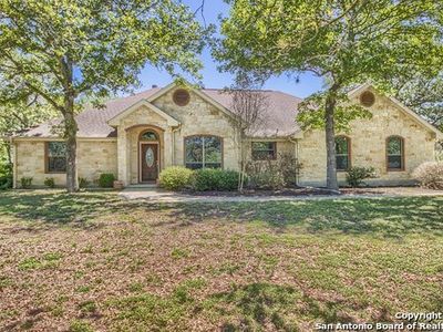 359 Rosewood Dr, La Vernia, TX, 78121