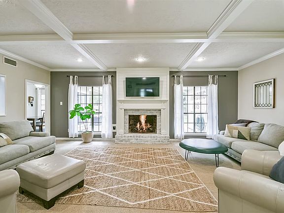 4th image of 2710 Woods Estates Dr