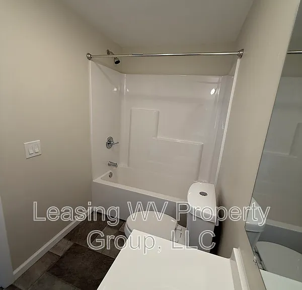 134 Clayton Ave #1E — Photo 8