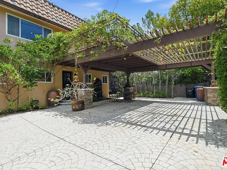 503 N Greencraig Rd — Photo 40