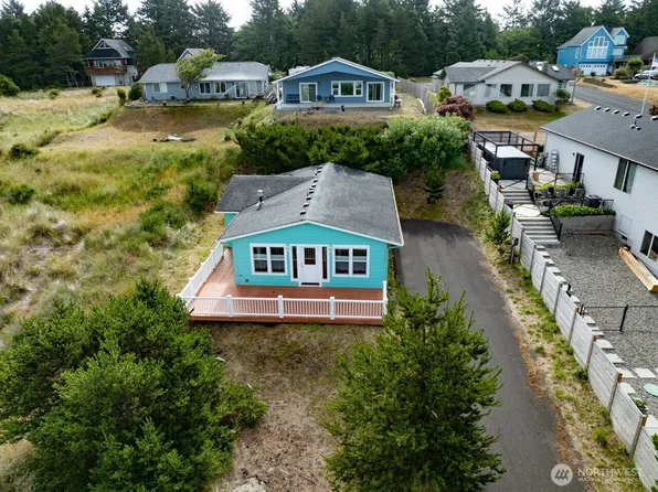 32806 I Street, Ocean Park, WA 98640