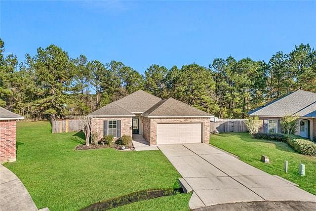1st image of 561 Piney Plains Ln