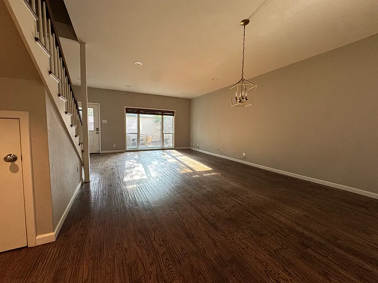 7424 W Northwest Hwy #6 — Photo 34